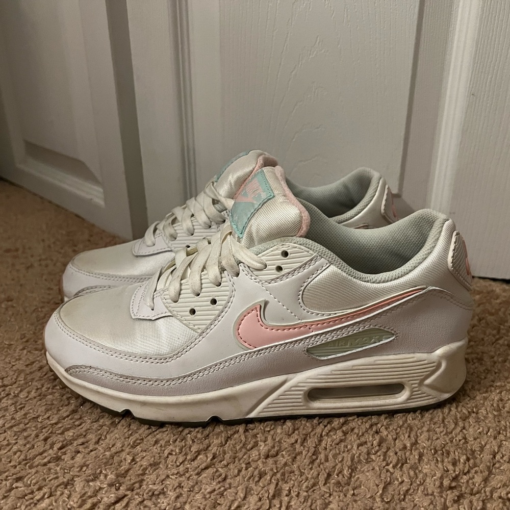 Worn air max. Size 9 women